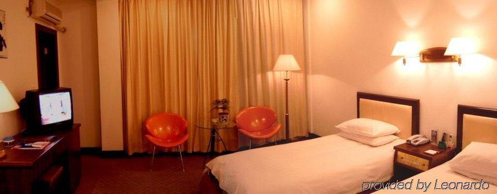 Hangzhou Crown Hotel Room photo